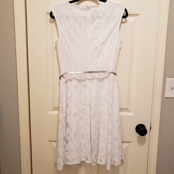 London Times White Lace Belted Dress - Picture 4 of 7